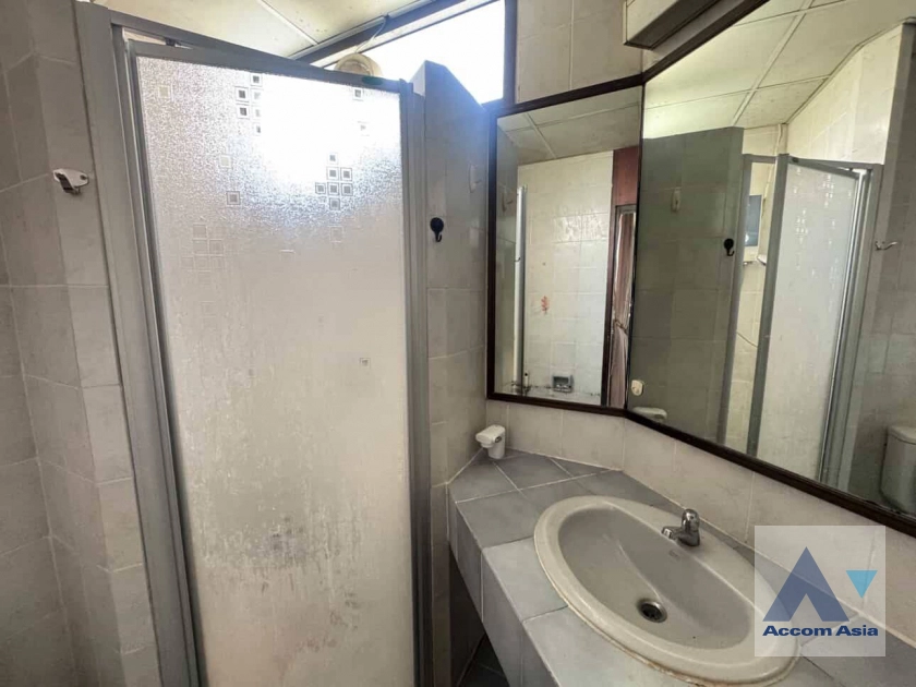 13  3 br Condominium for rent and sale in Sukhumvit ,Bangkok BTS Asok - MRT Sukhumvit at City Lakes Tower Sukhumvit 16 AA44659