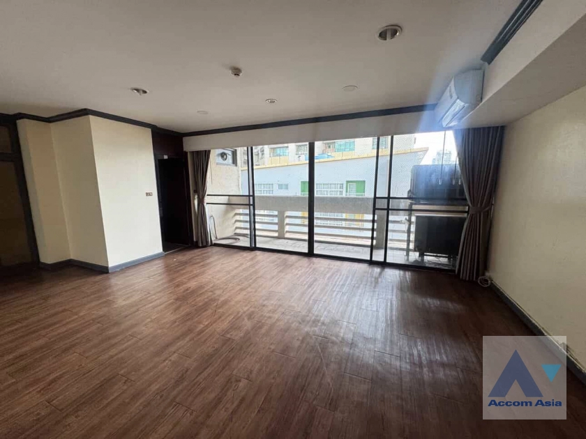 unitPet friendly |  3 Bedrooms  Condominium For Rent & Sale in Sukhumvit, Bangkok  near BTS Asok - MRT Sukhumvit (AA44659)