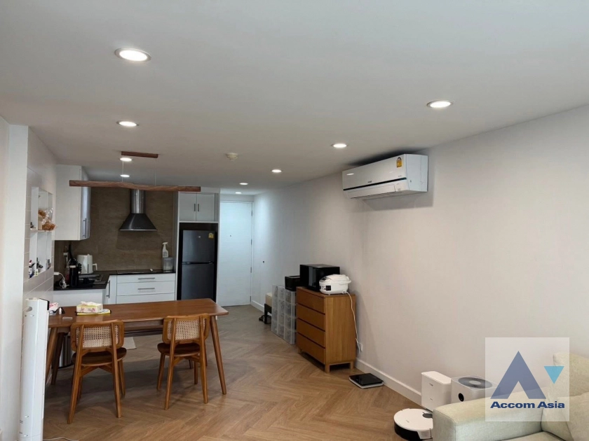 unit 2 Bedrooms  Condominium For Rent & Sale in Sathorn, Bangkok  near BRT Thanon Chan (AA44661)