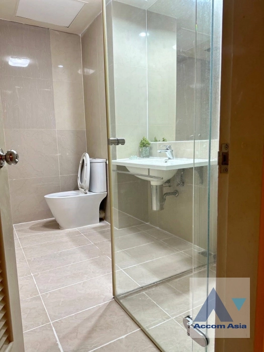 9  2 br Condominium for rent and sale in Charoen Nakhon ,Bangkok BTS Krung Thon Buri at Baan Sathorn Chaophraya AA44665