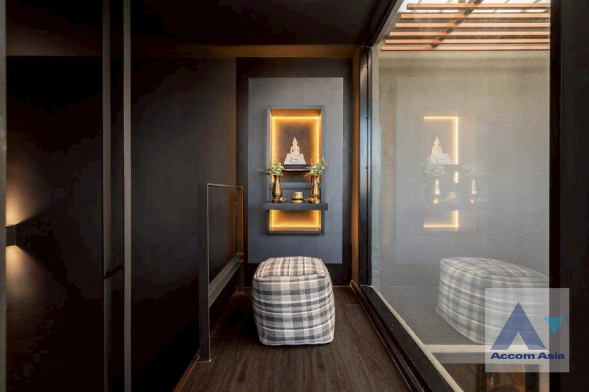 10  3 br House for rent and sale in Ratchadaphisek ,Bangkok MRT Ratchadaphisek at L SCAPE Ratchada 20 AA44673