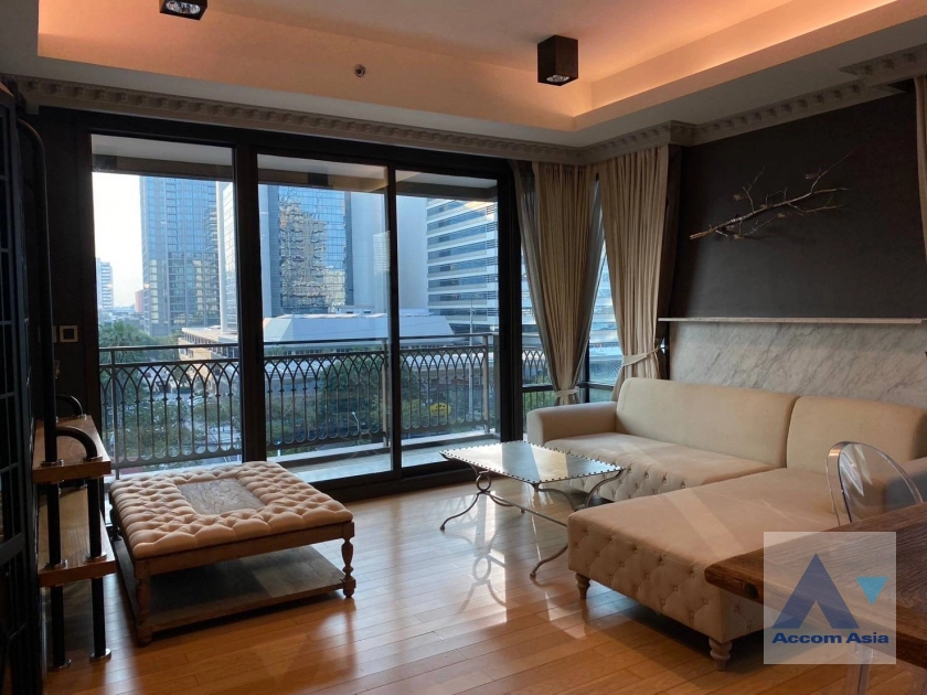 unit 1 Bedroom  Condominium For Rent & Sale in Ploenchit, Bangkok  near BTS Ploenchit - MRT Lumphini (AA44675)