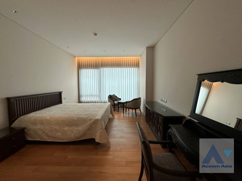 14  1 br Condominium For Rent in Ploenchit ,Bangkok BTS Chitlom at Sindhorn Residence AA44681
