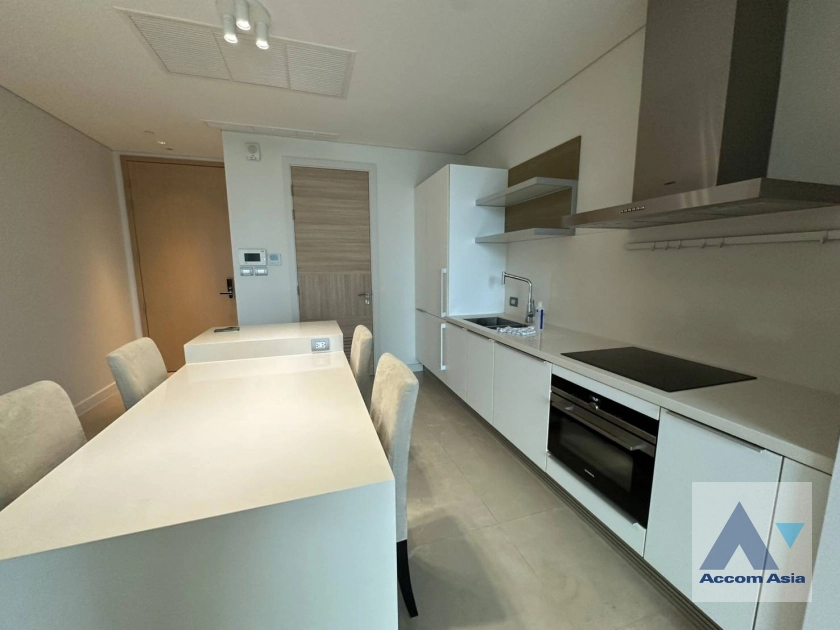 6  1 br Condominium For Rent in Ploenchit ,Bangkok BTS Chitlom at Sindhorn Residence AA44681