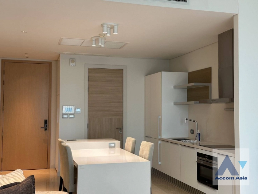 9  1 br Condominium For Rent in Ploenchit ,Bangkok BTS Chitlom at Sindhorn Residence AA44681