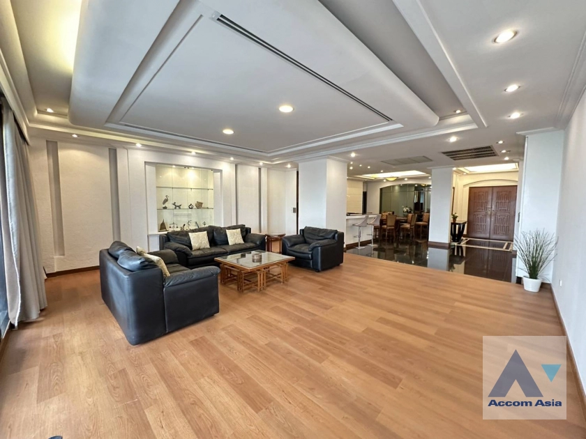 unit 3 Bedrooms  Condominium For Rent & Sale in Sukhumvit, Bangkok  near BTS Nana (AA44683)