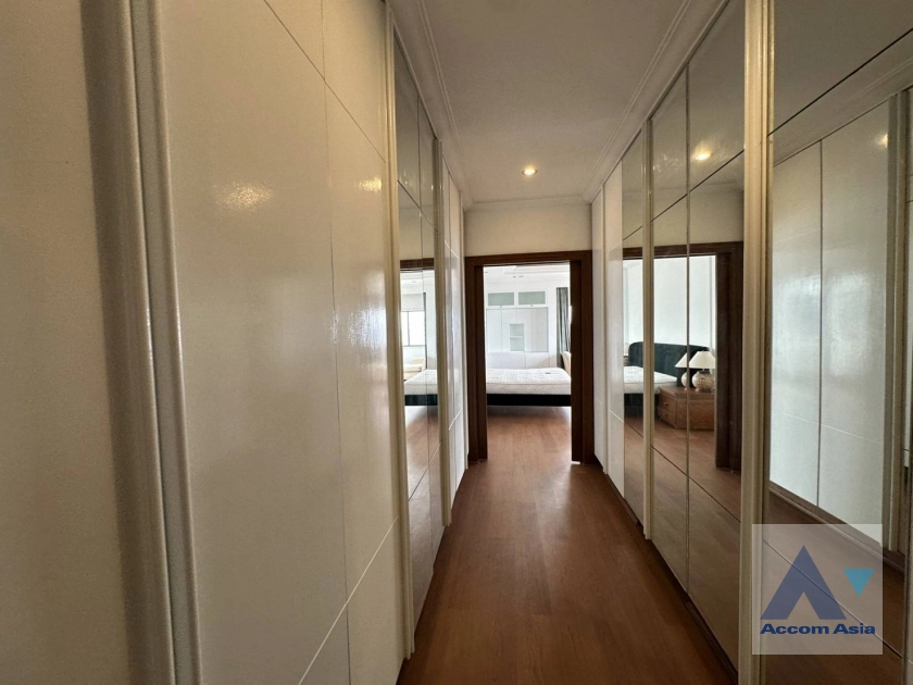 16  3 br Condominium for rent and sale in Sukhumvit ,Bangkok BTS Nana at Kallista Mansion AA44683