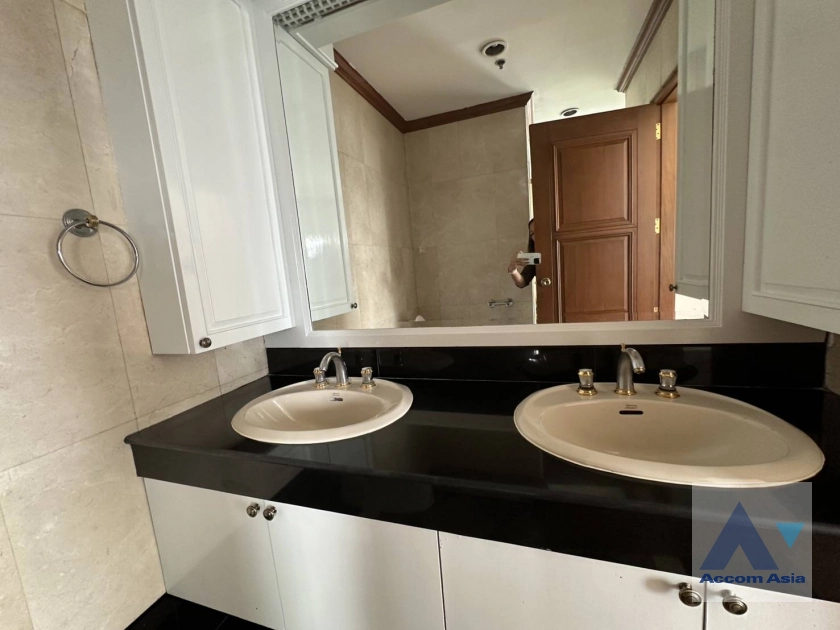 26  3 br Condominium for rent and sale in Sukhumvit ,Bangkok BTS Nana at Kallista Mansion AA44683