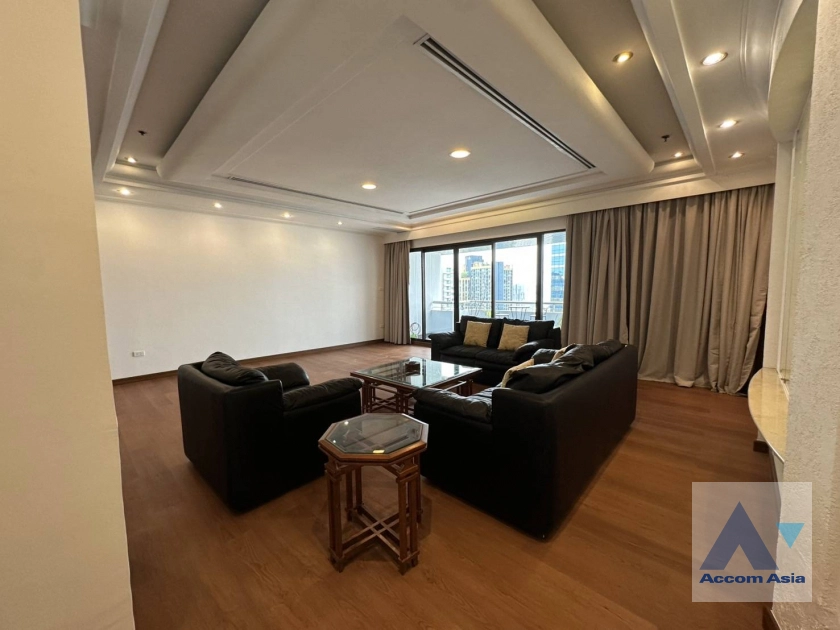 unit 3 Bedrooms  Condominium For Rent & Sale in Sukhumvit, Bangkok  near BTS Nana (AA44683)