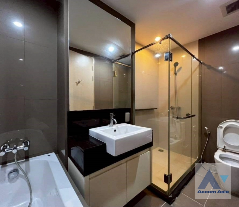 6  2 br Condominium For Sale in Sukhumvit ,Bangkok BTS Nana at Siri on 8 AA44684