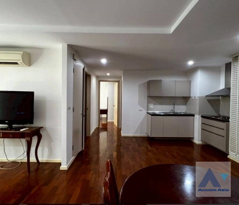 unit 2 Bedrooms  Condominium For Sale in Sukhumvit, Bangkok  near BTS Nana (AA44684)