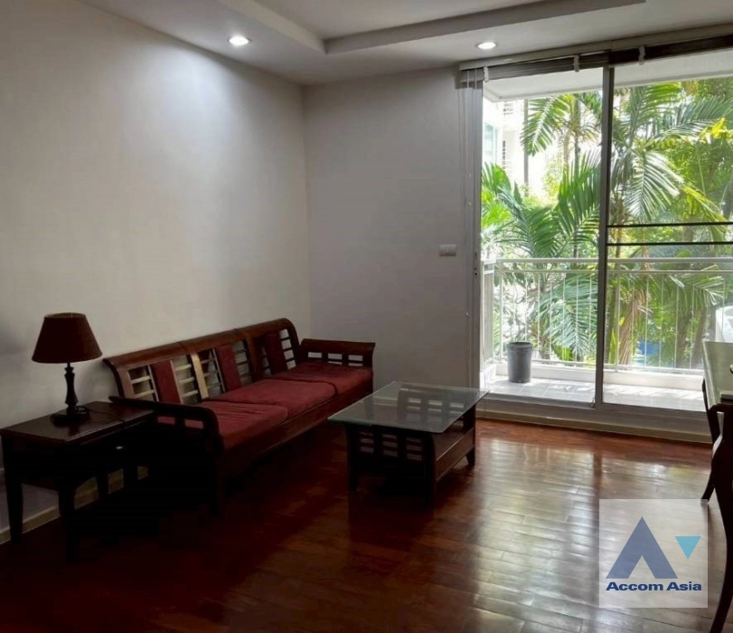 unit 2 Bedrooms  Condominium For Sale in Sukhumvit, Bangkok  near BTS Nana (AA44684)