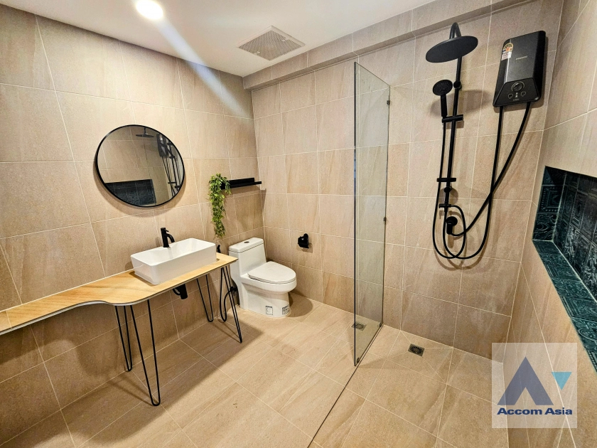 11  3 br Condominium For Rent in Sukhumvit ,Bangkok BTS Nana at Saranjai mansion AA44685