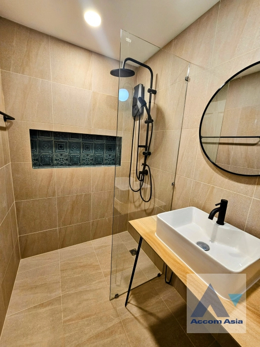 12  3 br Condominium For Rent in Sukhumvit ,Bangkok BTS Nana at Saranjai mansion AA44685