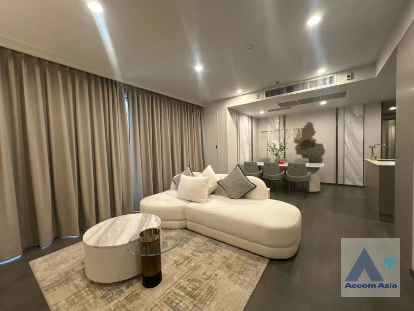 unit 3 Bedrooms  Condominium For Rent & Sale in Sukhumvit, Bangkok  near MRT Khlong Toei (AA44688)