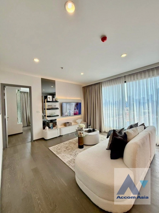 unit 3 Bedrooms  Condominium For Rent & Sale in Sukhumvit, Bangkok  near MRT Khlong Toei (AA44688)