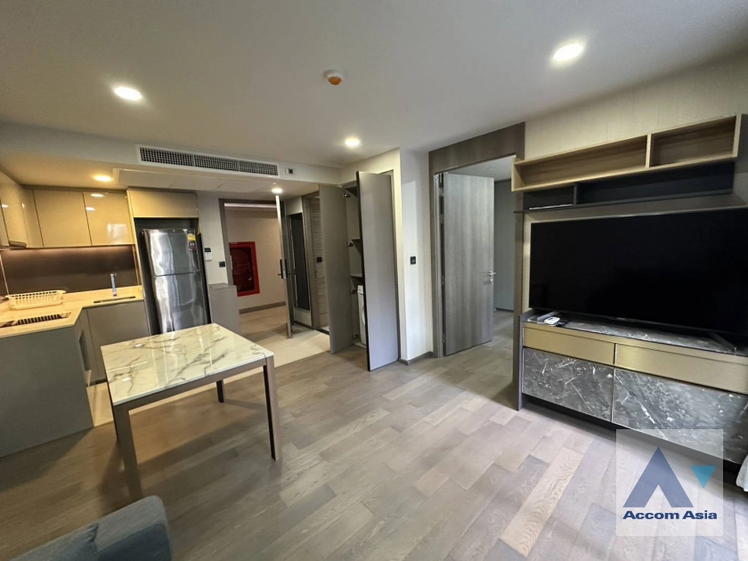  1  1 br Condominium For Rent in Ploenchit ,Bangkok BTS Ratchadamri - MRT Silom at Klass Sarasin-Rajdamri AA44690