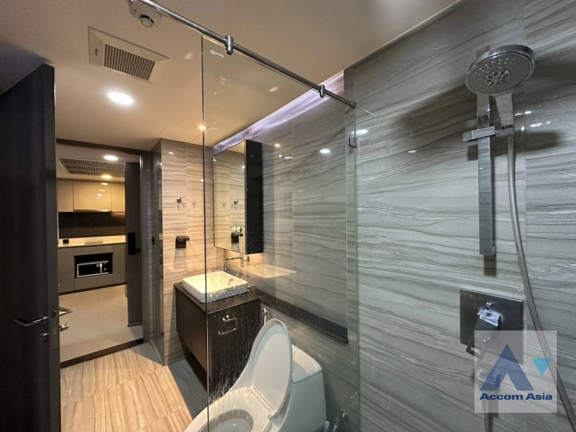 16  1 br Condominium For Rent in Ploenchit ,Bangkok BTS Ratchadamri - MRT Silom at Klass Sarasin-Rajdamri AA44690