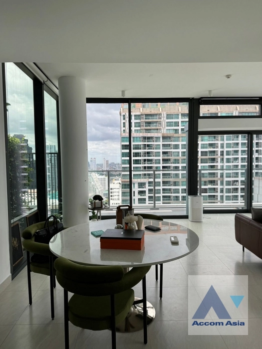 8  2 br Condominium For Sale in Sathorn ,Bangkok BTS Chong Nonsi at Tait 12 AA44692