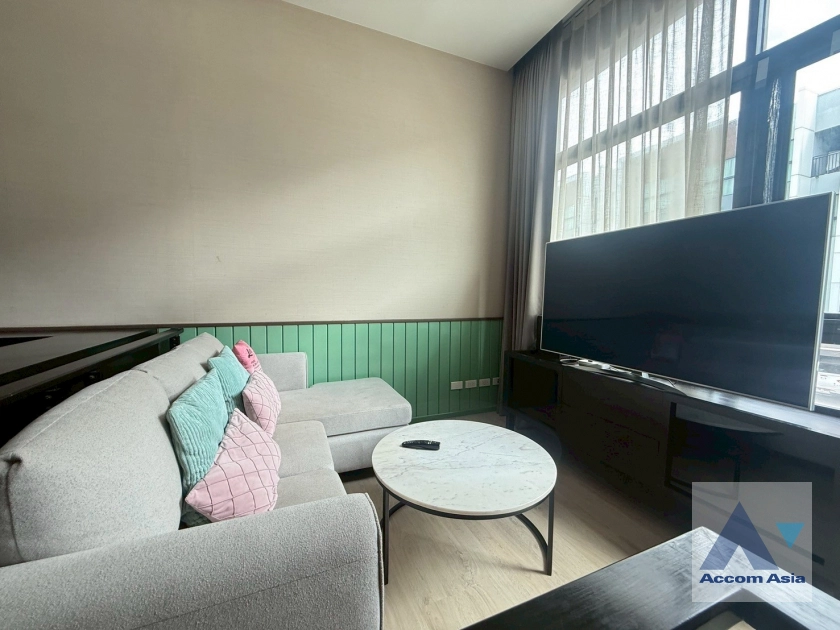 unit 3 Bedrooms  Townhouse For Rent & Sale in Pattanakarn, Bangkok  near ARL Ramkhamhaeng (AA44695)