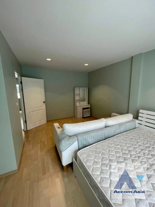 9  2 br Townhouse for rent and sale in Pattanakarn ,Bangkok ARL Ramkhamhaeng at Noble Cube AA44698