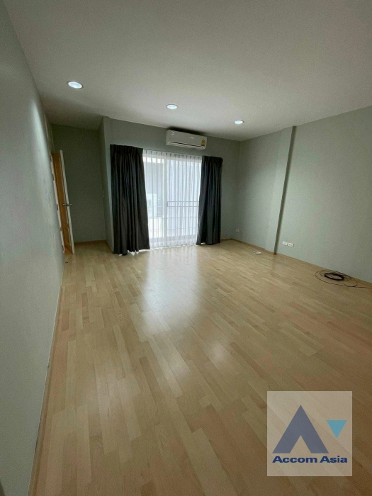 10  2 br Townhouse for rent and sale in Pattanakarn ,Bangkok ARL Ramkhamhaeng at Noble Cube AA44698