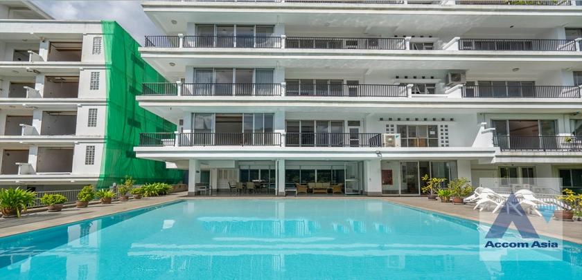 unit 3 Bedrooms  Apartment For Rent & Sale in Sukhumvit, Bangkok  near BTS Thong Lo (AA44705)