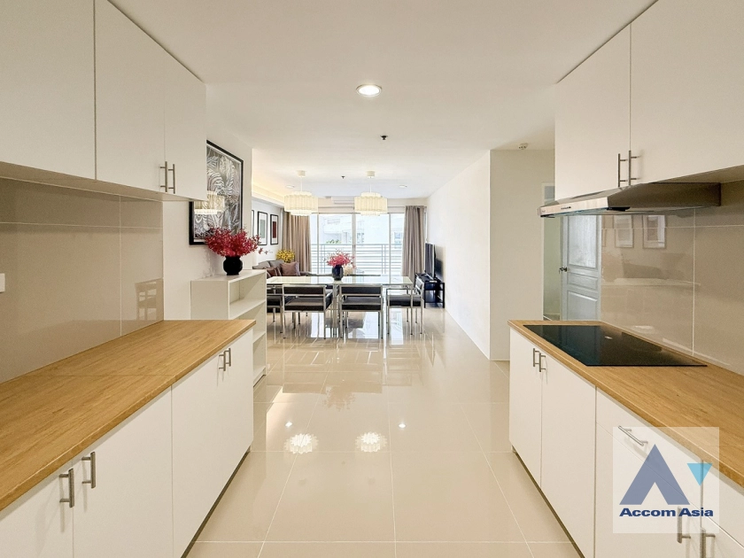 unit 4 Bedrooms  Condominium For Rent & Sale in Sukhumvit, Bangkok  near BTS Phrom Phong (AA44707)