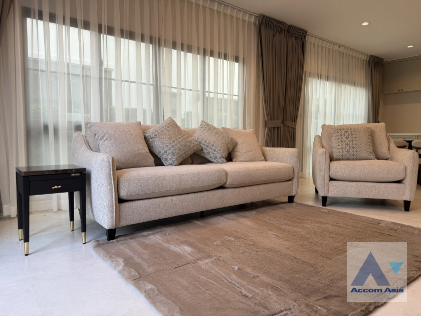  1  4 br House for rent and sale in Samutprakan ,Samutprakan  at Setthasiri Bangna KM.10 AA44710