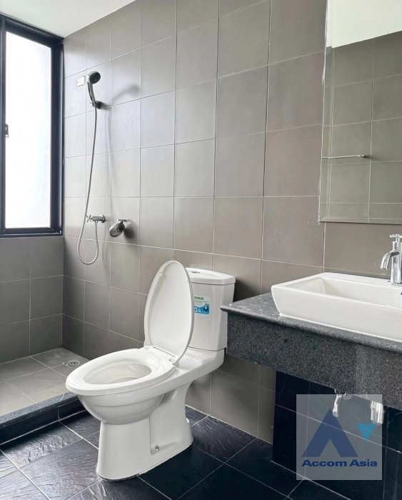 14  3 br Townhouse For Rent in Pattanakarn ,Bangkok BTS On Nut at Areeya Mandarina 77 AA44711