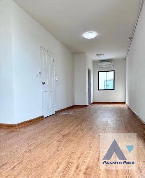 7  3 br Townhouse For Rent in Pattanakarn ,Bangkok BTS On Nut at Areeya Mandarina 77 AA44711