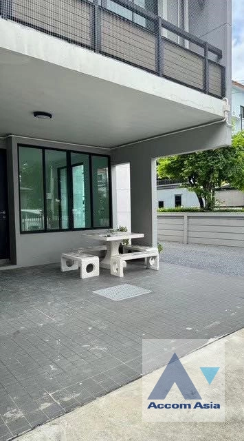 16  3 br Townhouse For Rent in Pattanakarn ,Bangkok BTS On Nut at Areeya Mandarina 77 AA44711