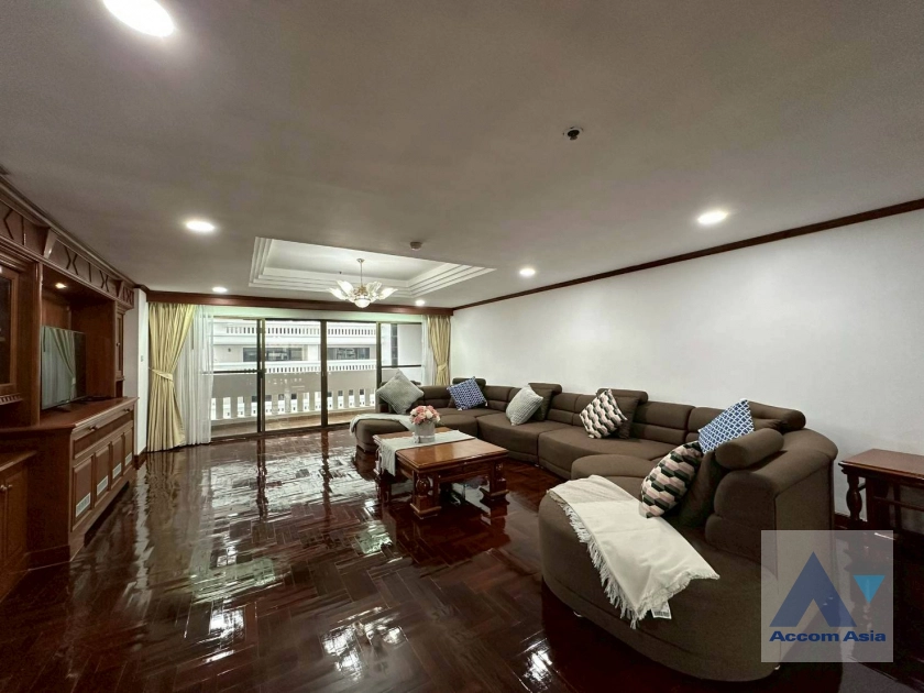  Suite For Family Apartment  3 Bedroom for Rent BTS Thong Lo in Sukhumvit Bangkok