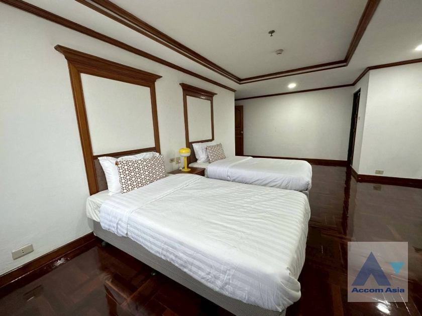 15  3 br Apartment For Rent in Sukhumvit ,Bangkok BTS Thong Lo at Suite For Family AA44714