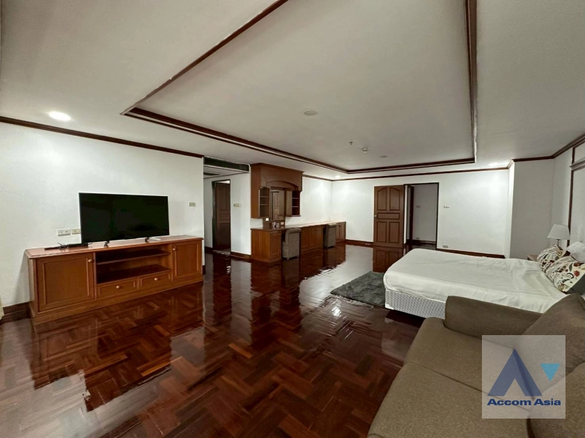 10  3 br Apartment For Rent in Sukhumvit ,Bangkok BTS Thong Lo at Suite For Family AA44714