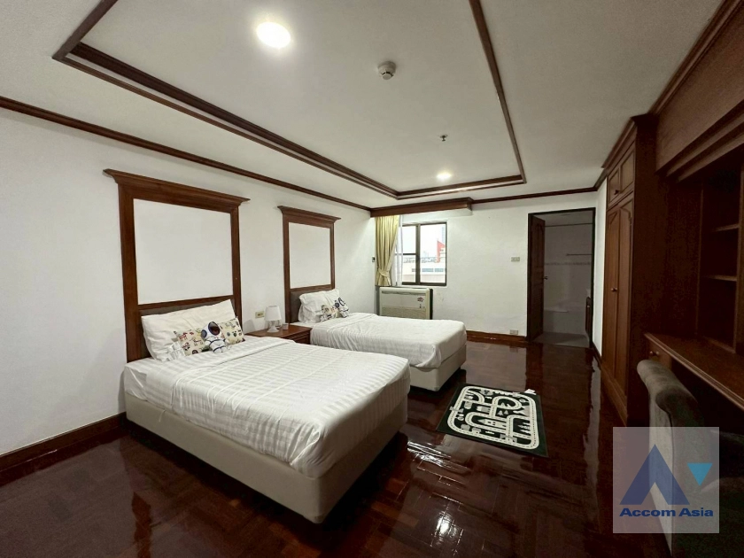 14  3 br Apartment For Rent in Sukhumvit ,Bangkok BTS Thong Lo at Suite For Family AA44714
