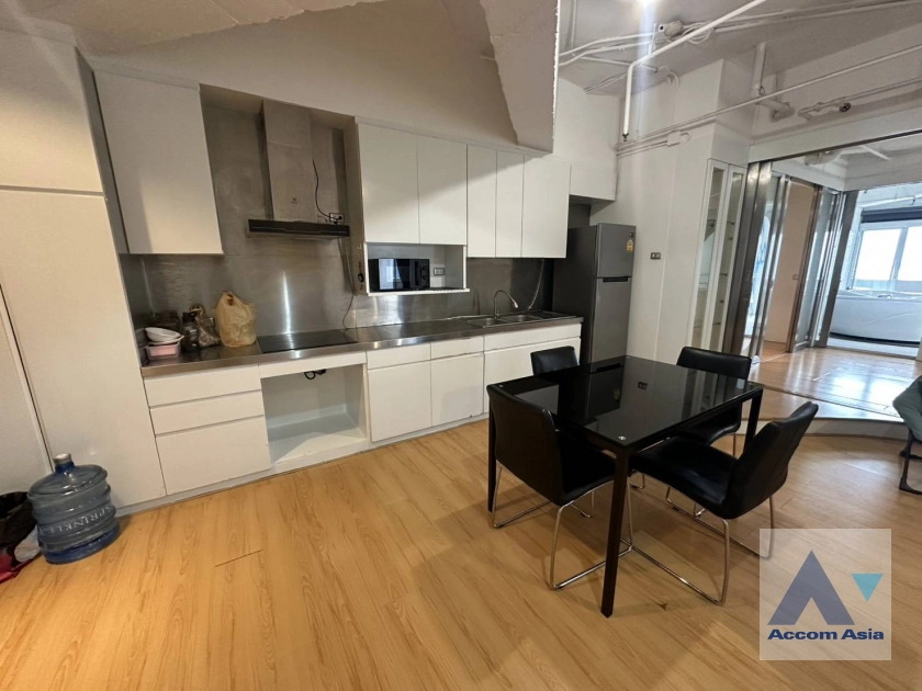 7  1 br Condominium For Rent in Ploenchit ,Bangkok BTS Ploenchit at Witthayu Complex AA44716