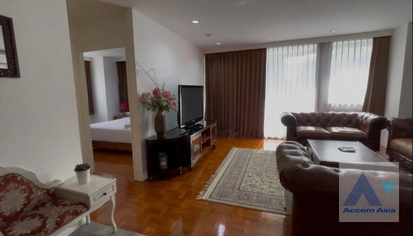 unit 3 Bedrooms  Apartment For Rent & Sale in Silom, Bangkok  near BTS Chong Nonsi (AA44720)