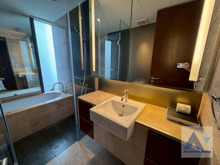 17  2 br Condominium for rent and sale in Ploenchit ,Bangkok BTS Ratchadamri at Hansar Residence AA44728