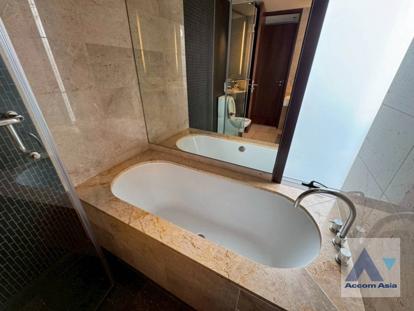 19  2 br Condominium for rent and sale in Ploenchit ,Bangkok BTS Ratchadamri at Hansar Residence AA44728