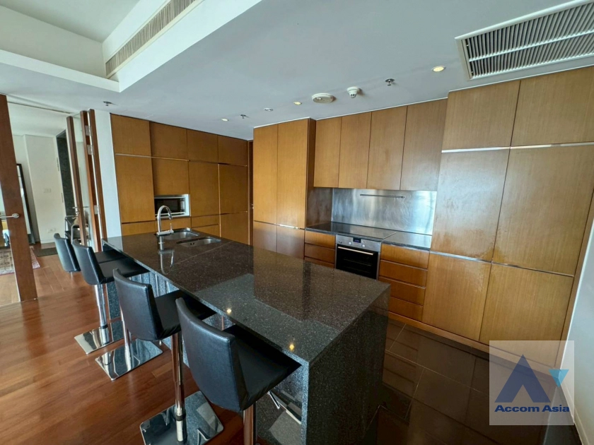 5  2 br Condominium for rent and sale in Ploenchit ,Bangkok BTS Ratchadamri at Hansar Residence AA44728