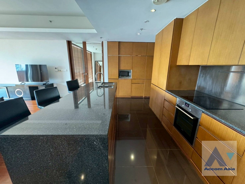 9  2 br Condominium for rent and sale in Ploenchit ,Bangkok BTS Ratchadamri at Hansar Residence AA44728