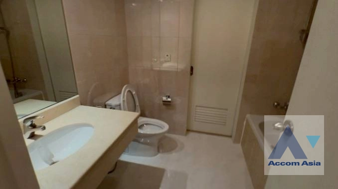 15  2 br Apartment For Rent in Ploenchit ,Bangkok BTS Ratchadamri at Step to Lumpini Park AA44729