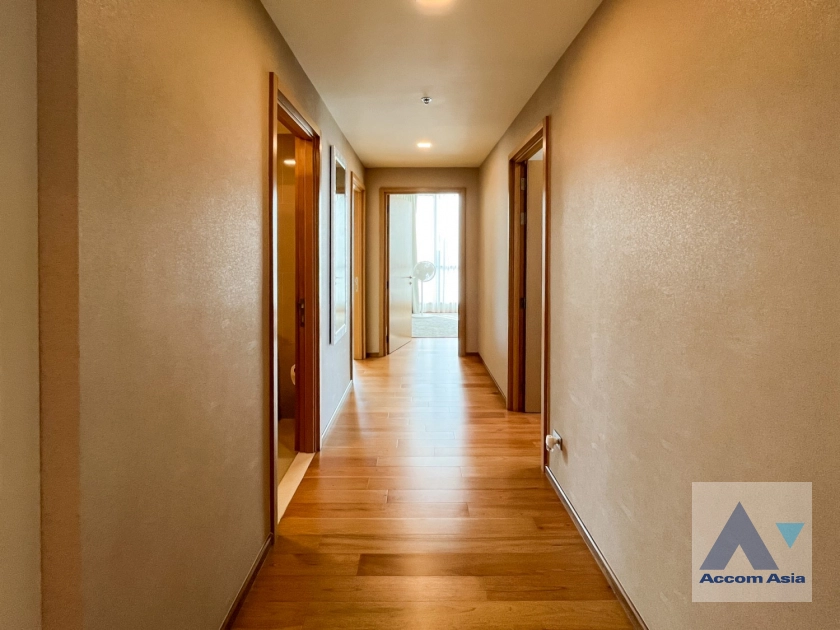 9  3 br Condominium For Sale in Sukhumvit ,Bangkok BTS Nana at HYDE Sukhumvit 13 AA44736