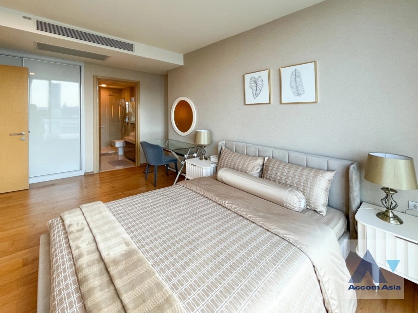 18  3 br Condominium For Sale in Sukhumvit ,Bangkok BTS Nana at HYDE Sukhumvit 13 AA44736