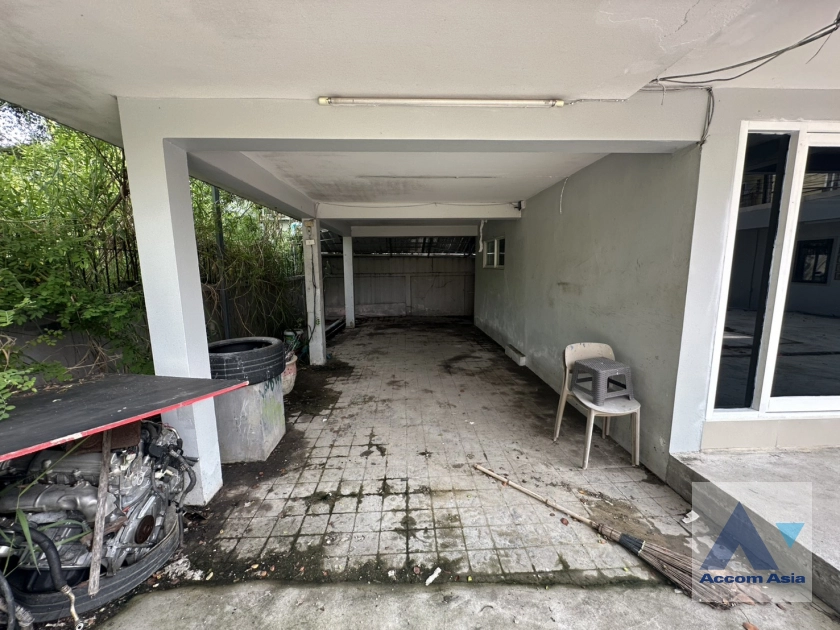 7  2 br House For Rent in Sukhumvit ,Bangkok BTS Phra khanong AA44738