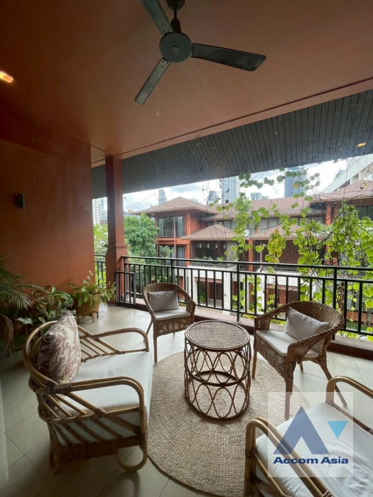 unitPet friendly |  5 Bedrooms  House For Rent & Sale in Sukhumvit, Bangkok  near BTS Thong Lo (AA44740)