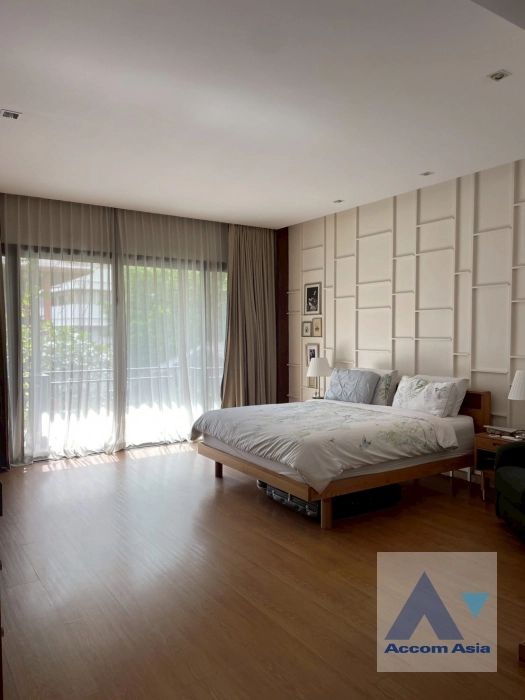 20  5 br House for rent and sale in Sukhumvit ,Bangkok BTS Thong Lo at Perfect For Family AA44740