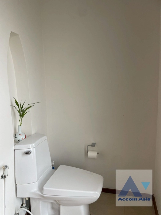 39  5 br House for rent and sale in Sukhumvit ,Bangkok BTS Thong Lo at Perfect For Family AA44740