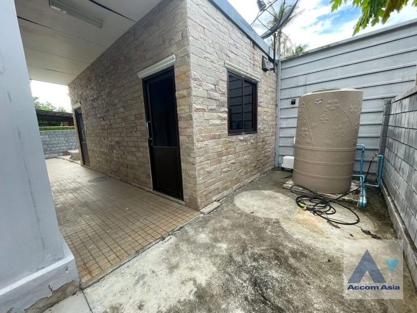 8  3 br House For Sale in Pattanakarn ,Bangkok  at Viranya Wongwaen - Onnut AA44741